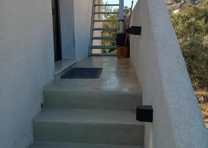 Comfortable Apartment In Arginonta, 52 M², Near The Sea